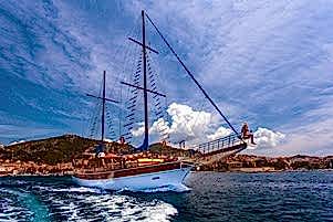 Gulet yacht cruise